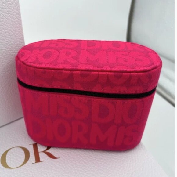 ✨ Miss Dior Essence Pink Vanity Pouch + Dior Perfume Sample ✨ - Picture 1 of 8